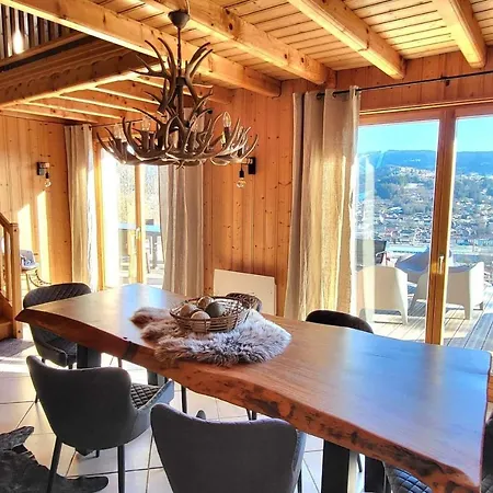 度假居 Very And Bright 210 M With Sauna And