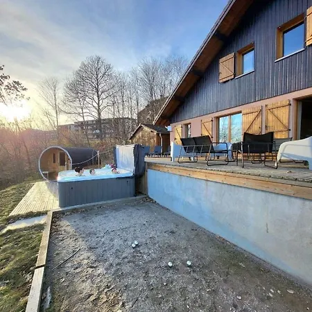 Very And Bright 210 M With Sauna And 热拉梅